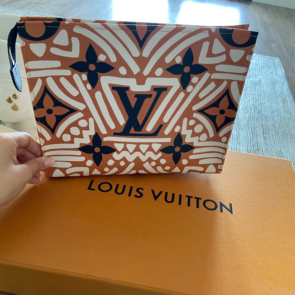 Louis Vuitton Monogram Pouch